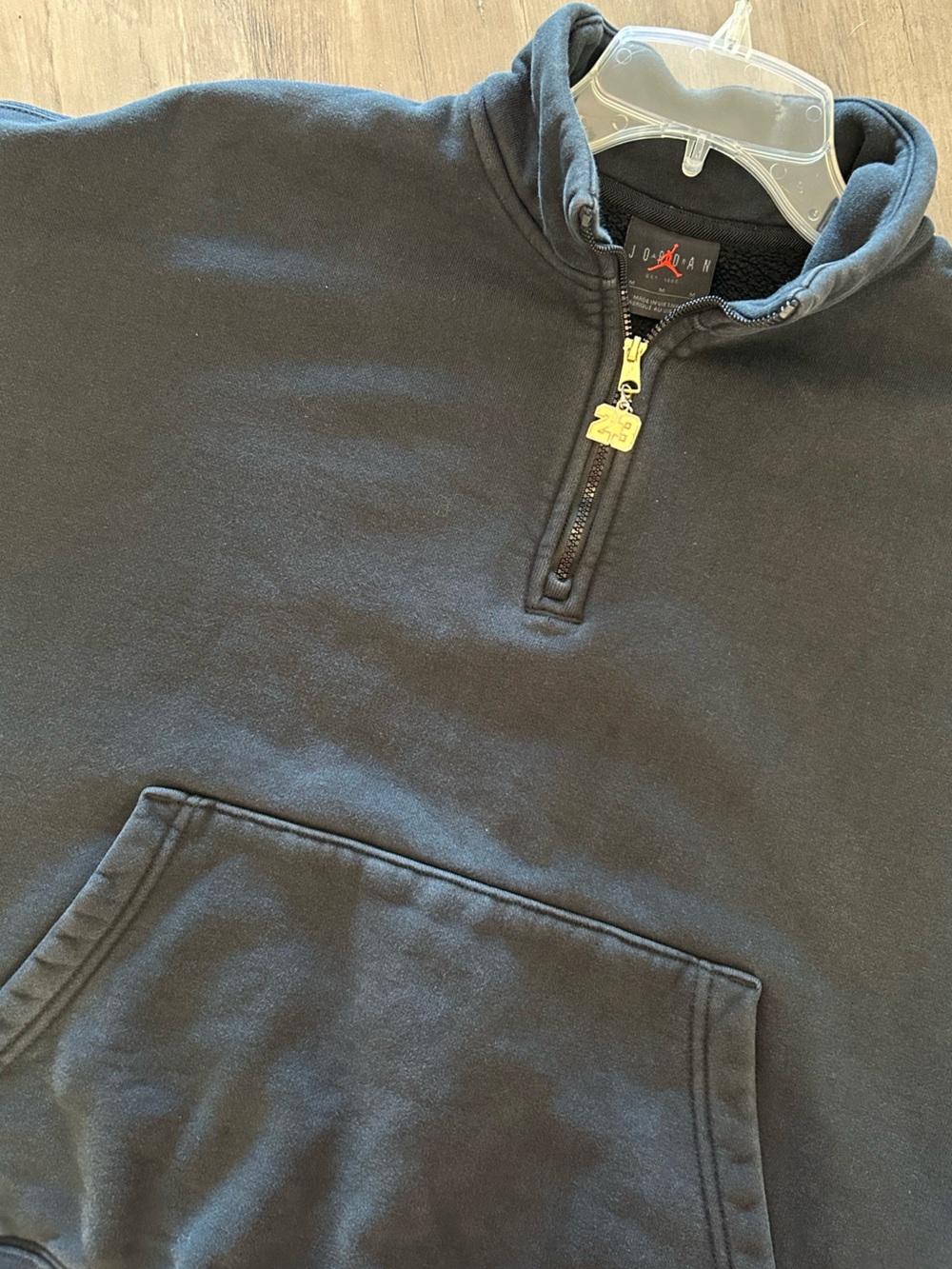 Jordan Mens Essential Flight Black 1/4 Zip Fleece Pullover Size M